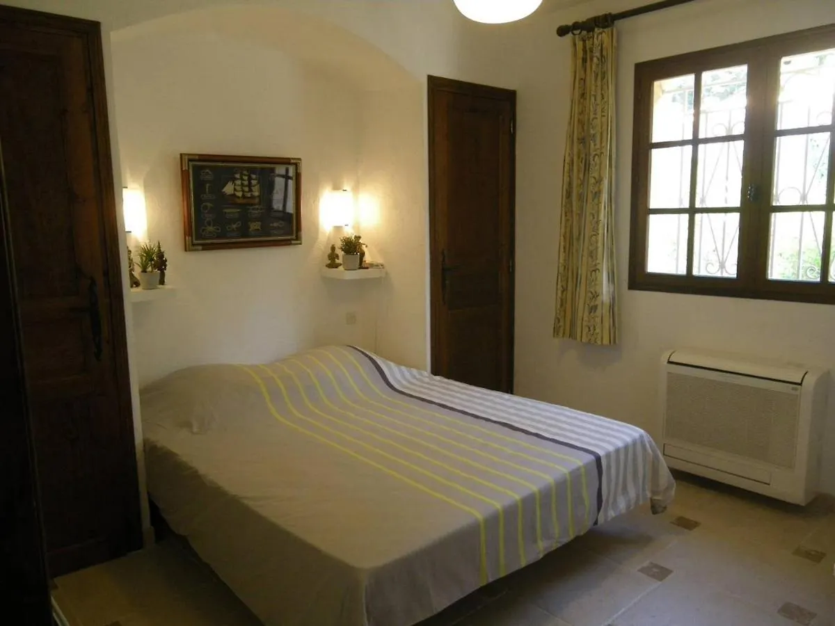 Villa Avec Piscine Privee, Climatisation Et Parking Aux Issambres - Fr-1-768-26